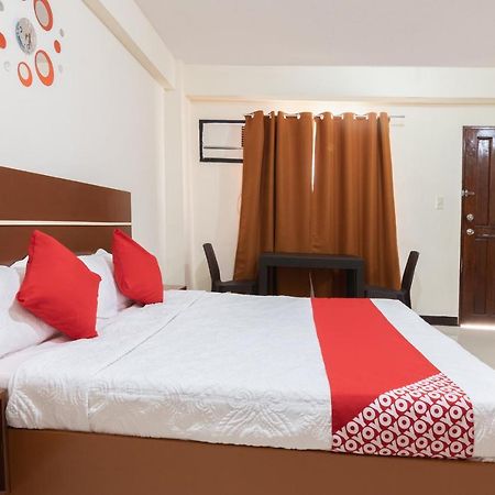 Oyo 578 Red Velvet Suites Manila Ngoại thất bức ảnh