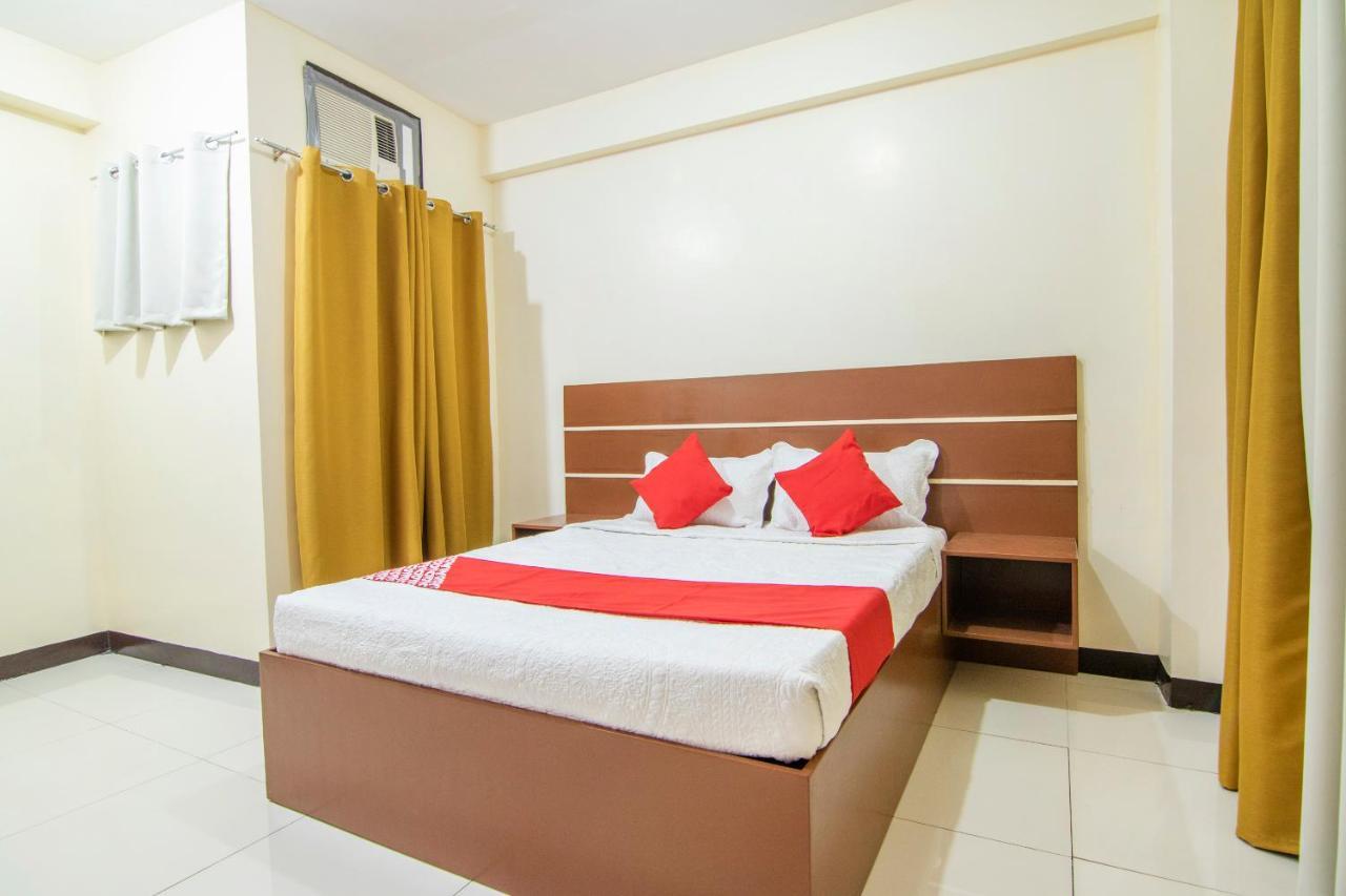 Oyo 578 Red Velvet Suites Manila Ngoại thất bức ảnh