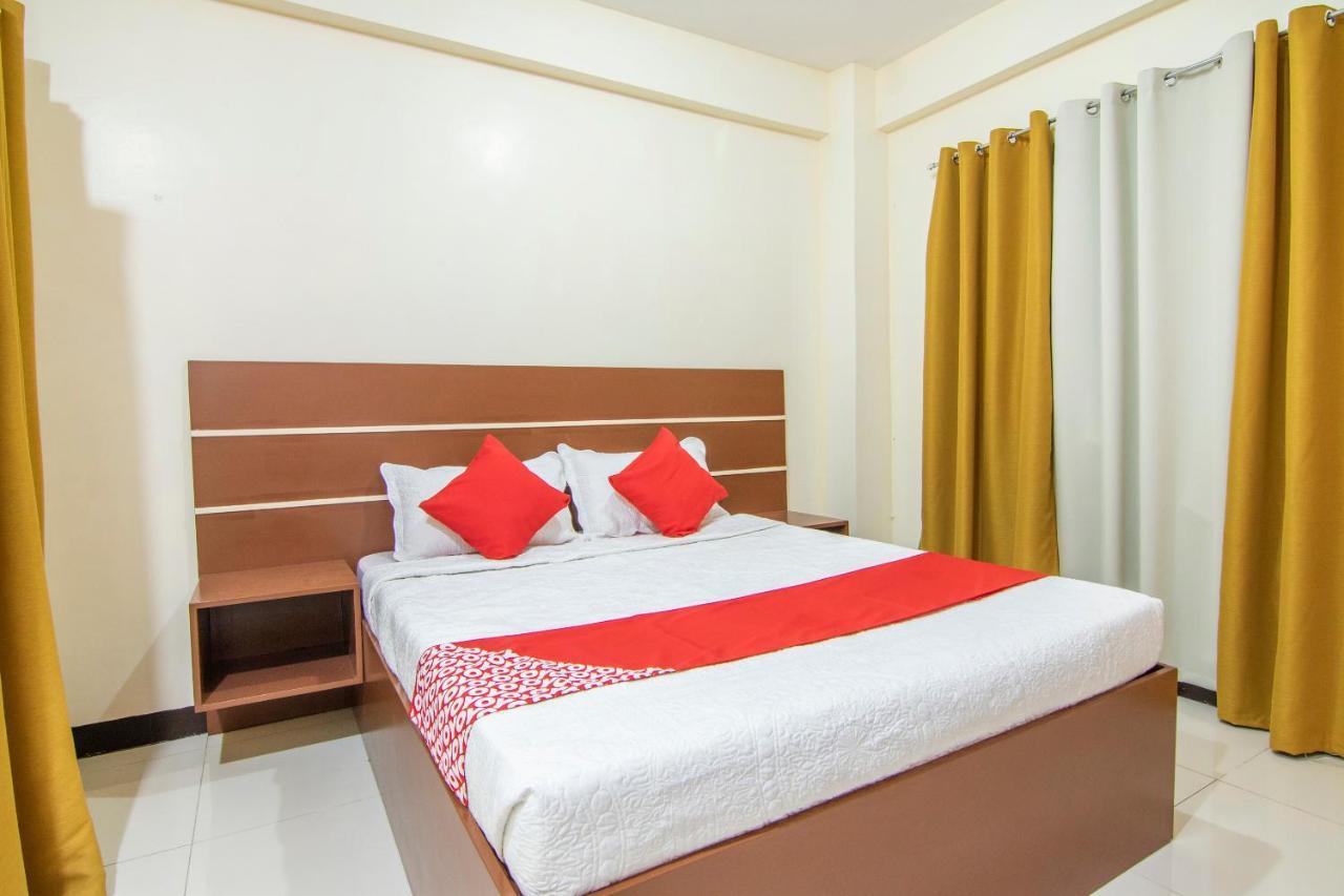 Oyo 578 Red Velvet Suites Manila Ngoại thất bức ảnh